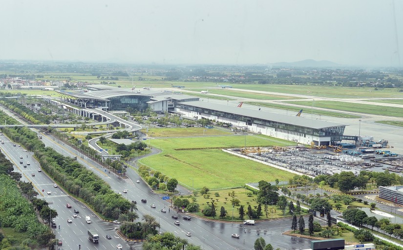 Cảng Hàng không quốc tế Nội Bài có 2 nhà ga hành khách công suất khai thác đạt 25 triệu khách/năm. Nguồn: VGP.
