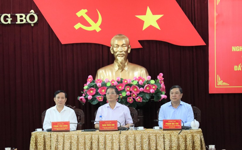 Ban Kinh tế Trung ương làm việc với Tỉnh ủy Nam Định về tình hình thực hiện Nghị quyết số 09-NQ/TW của Bộ Chính trị (khóa XI) 
